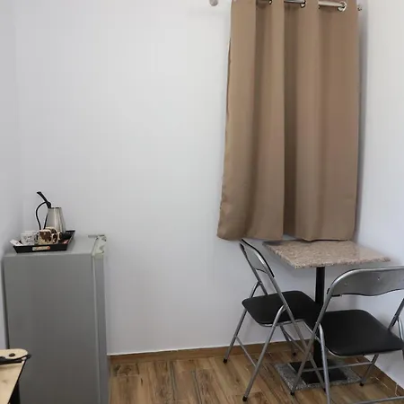 Isra - Garden Retreat * بيرات