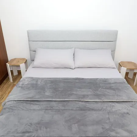 Isra - Garden Retreat Oda ve Kahvaltı Berat