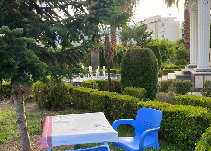 Isra - Garden Retreat *